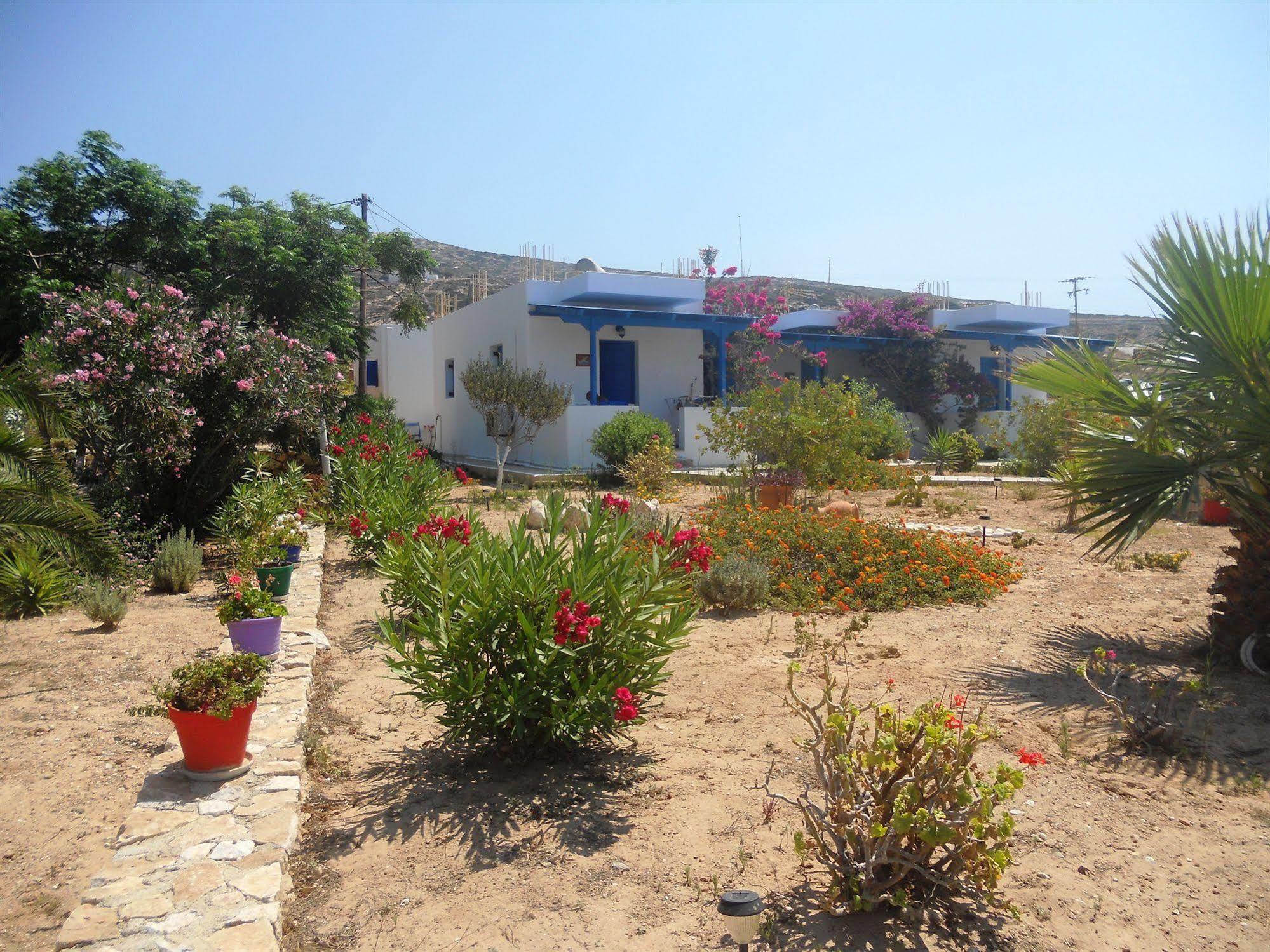 Firoa Studios Donoussa Bagian luar foto