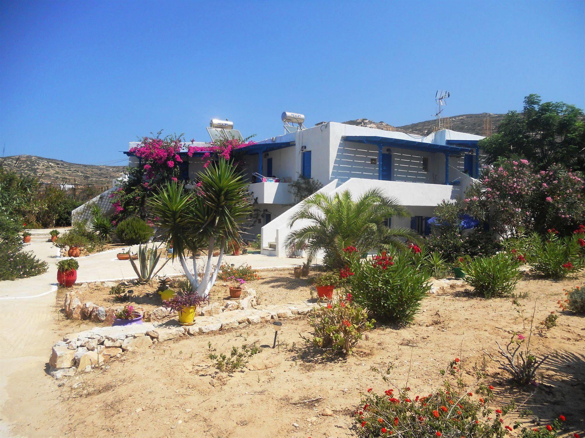 Firoa Studios Donoussa Bagian luar foto